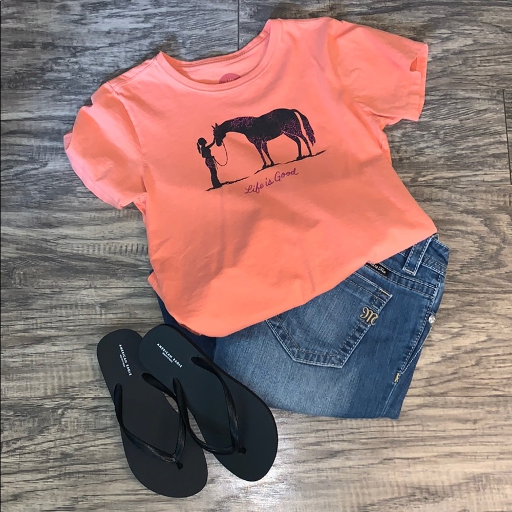 Life is good tee ♥️